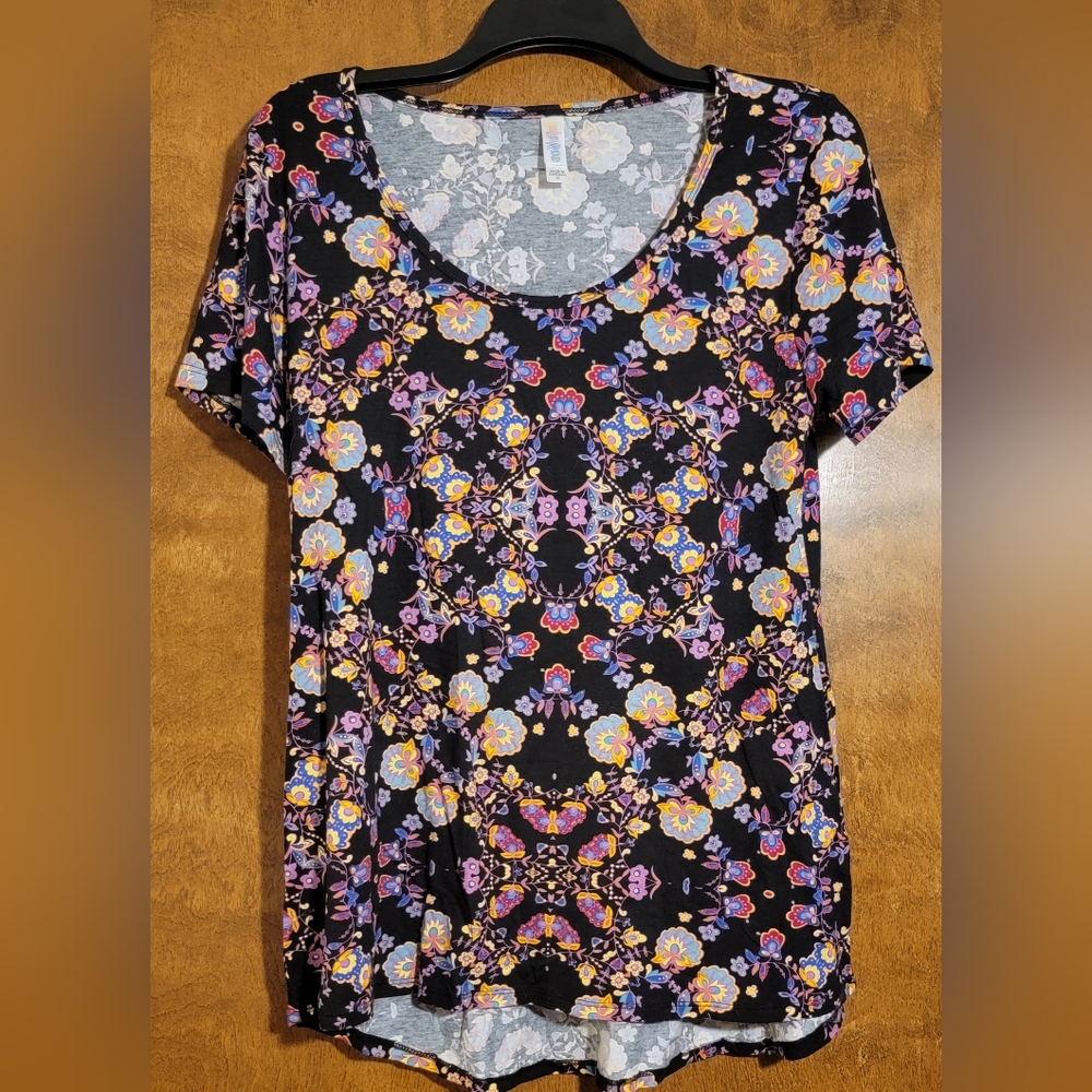 Lularoe Tunic Medium Floral Print Short Sleeved‎ Shirt Cotton Modal Blend Soft